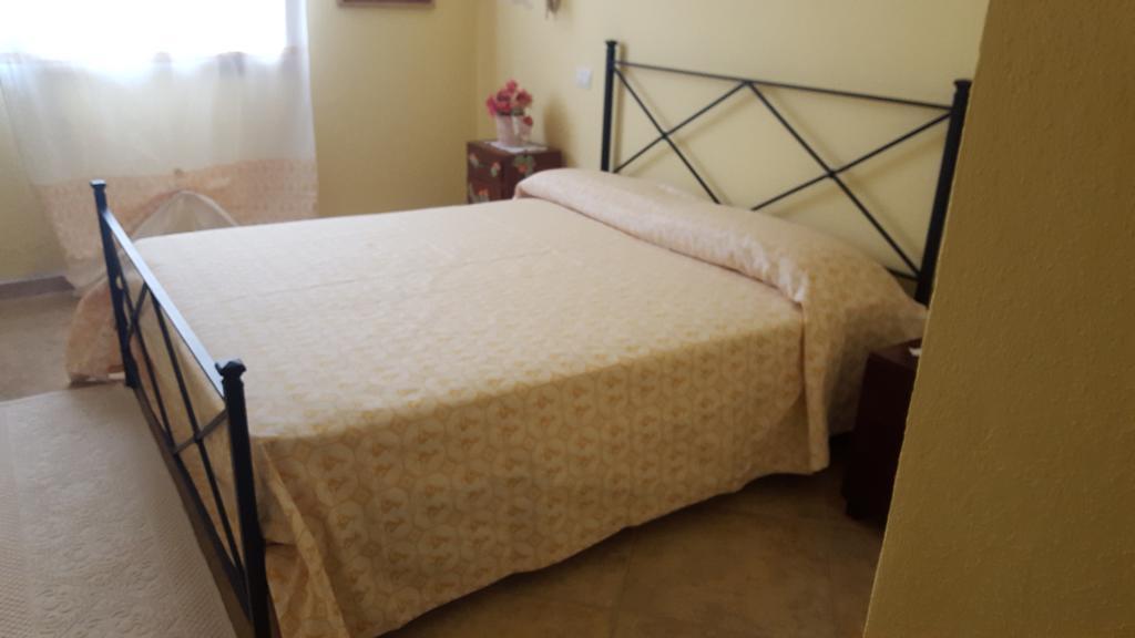 Villa Renzo E Lucia Sant Isidoro  Bagian luar foto