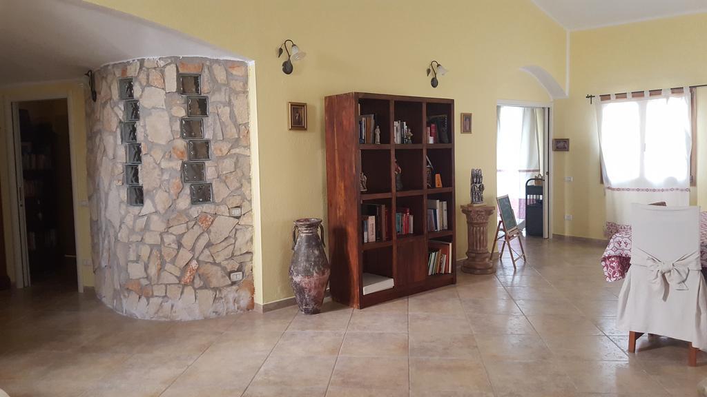 Villa Renzo E Lucia Sant Isidoro  Bagian luar foto
