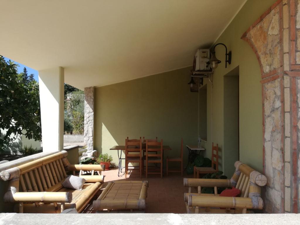 Villa Renzo E Lucia Sant Isidoro  Bagian luar foto
