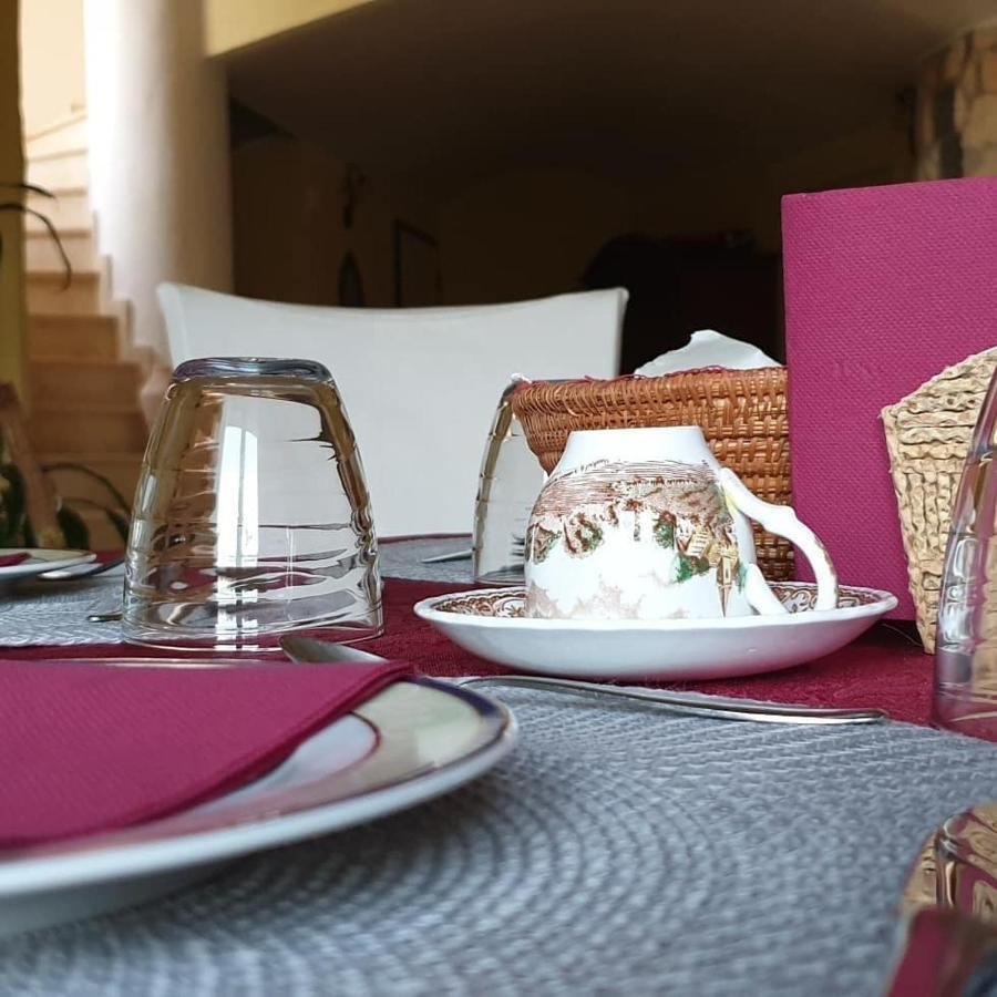 Villa Renzo E Lucia Sant Isidoro  Bagian luar foto
